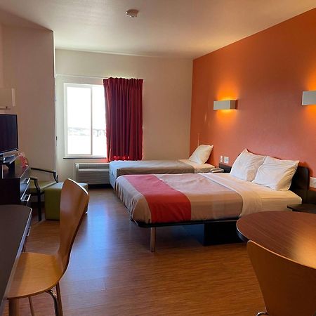 Baymont By Wyndham Williston Hotel Ngoại thất bức ảnh