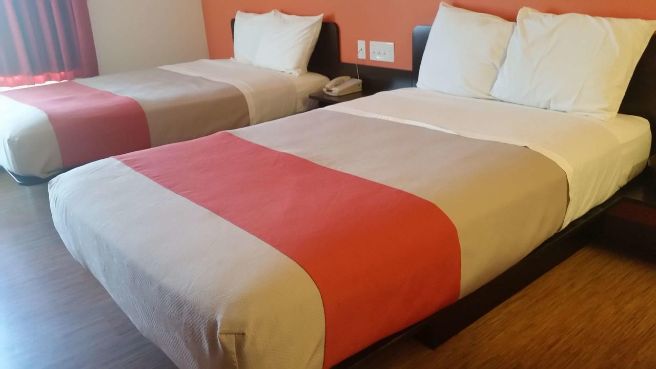Baymont By Wyndham Williston Hotel Ngoại thất bức ảnh