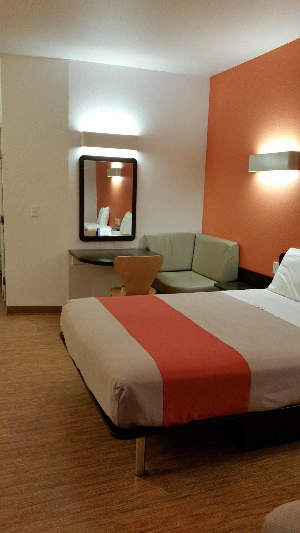 Baymont By Wyndham Williston Hotel Ngoại thất bức ảnh